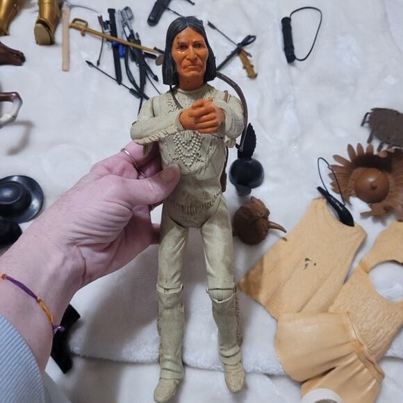 60s Louis Marx Geronimo, Sir Gordon Knight,Odin Viking Figures & Accessories Lot - Picture 14 of 16